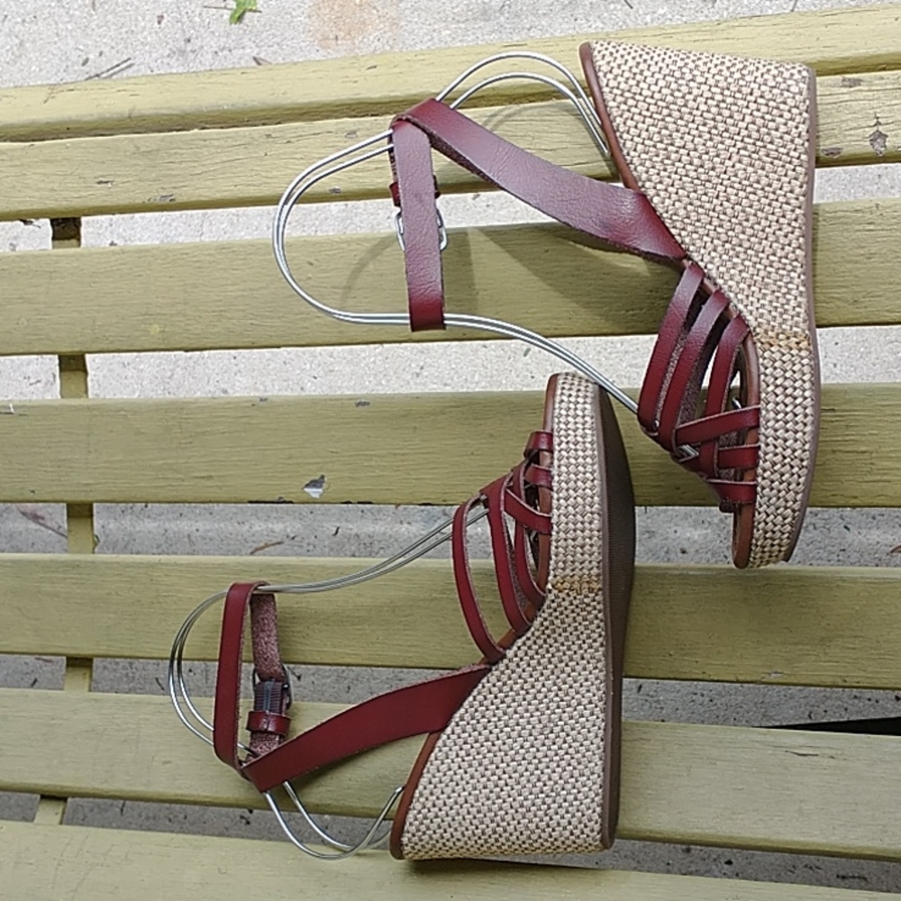 American Eagle Outfitters Brown Strappy Espadrille Wedge Sandals Size 7